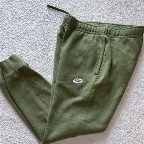 Nike Light Green Joggers - Picture 14 of 16
